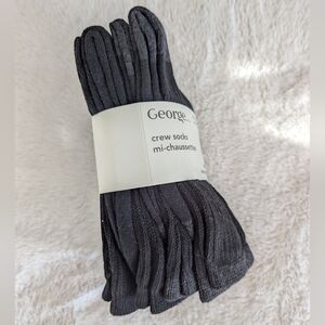 *FREE* NWT - Kids Black Crew Socks - ADD ON ITEM